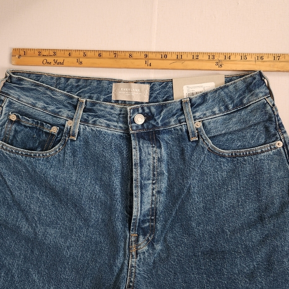 Everlane The Curvy 90s cheeky straight jean - Picture 3 of 16